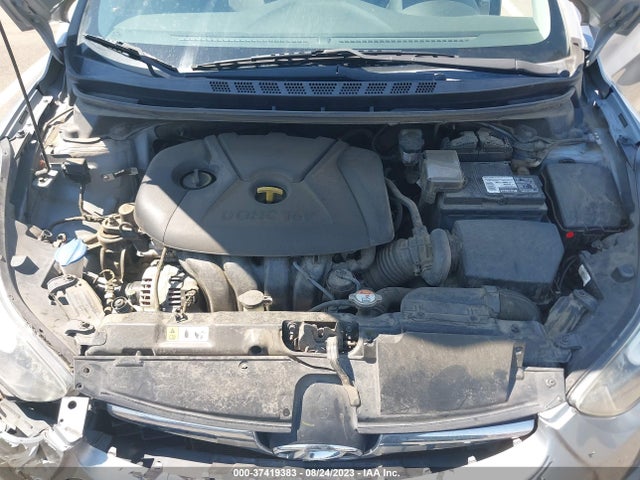 2015 HYUNDAI ELANTRA SE VIN: 5NPDH4AE8FH557004