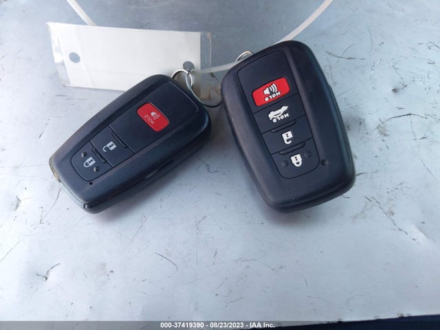 2019 TOYOTA RAV4 HYBRID XLE VIN: JTMRWRFV2KD018783