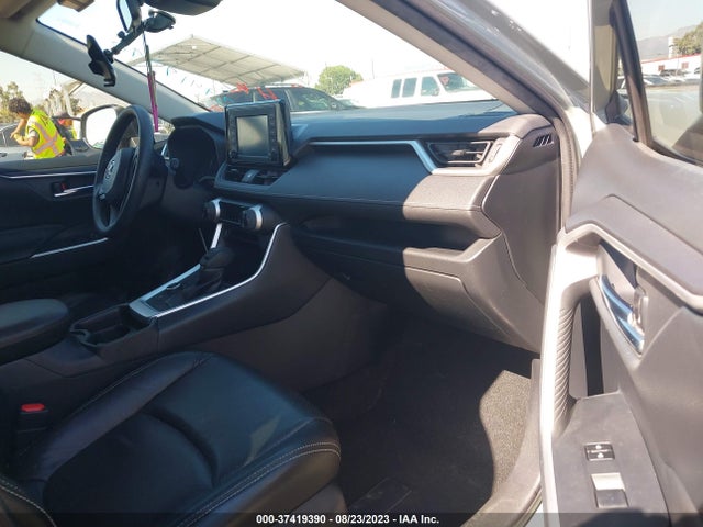 2019 TOYOTA RAV4 HYBRID XLE VIN: JTMRWRFV2KD018783
