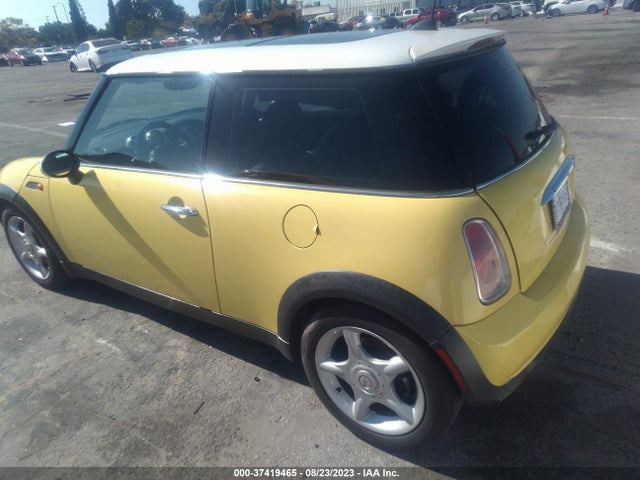 2005 MINI COOPER HARDTOP VIN: WMWRC33465TJ68744