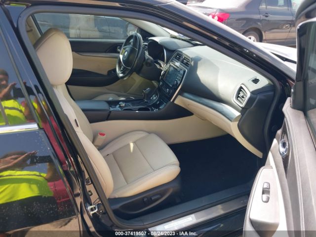 1N4AA6AP4JC366615 Nissan MAXIMA SL