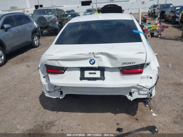 3MW69FF04P8D45393 BMW 330I
