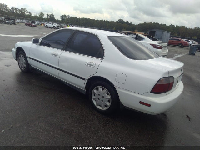 1996 HONDA ACCORD LX/EX VIN: 1HGCD5631TA107641