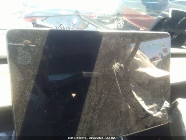 5YJ3E1EB9KF470031 Tesla MODEL 3