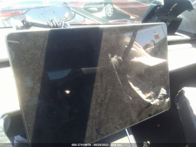 5YJ3E1EB9KF470031 Tesla MODEL 3