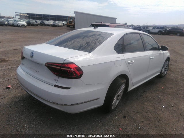 1VWLA7A37KC008624 Volkswagen Passat 2.0t Wolfsburg Edition