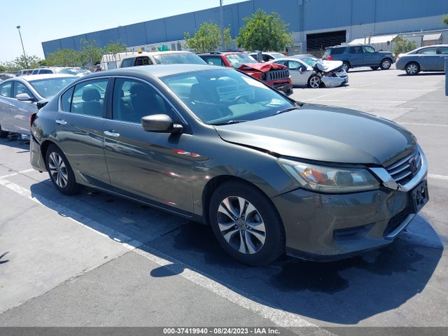 2014 1HGCR2F36EA210735 main image