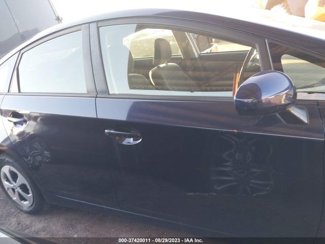 Toyota Prius Four/five/three/one/two 2014 JTDKN3DU5E0375866 Image 5
