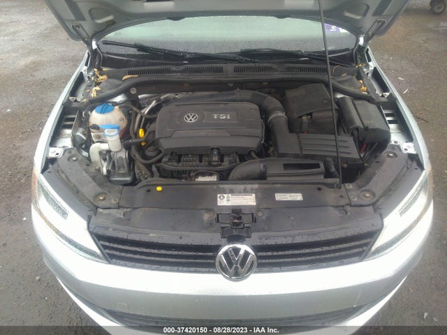 3VWD17AJXEM215644 Volkswagen Jetta Sedan Se