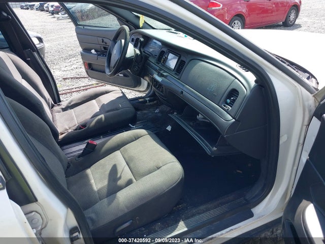 2011 FORD POLICE INTERCEPTOR VIN: 2FABP7BV3BX115790