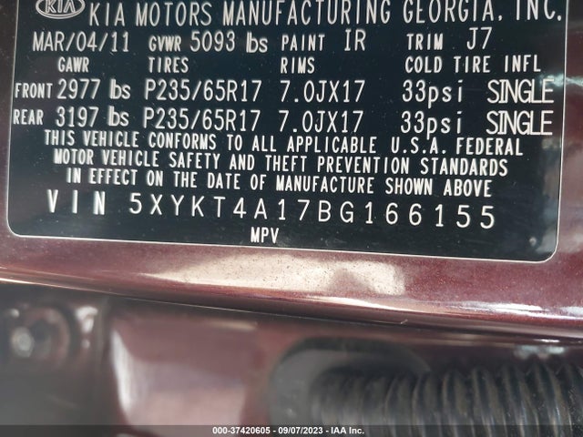 2011 KIA SORENTO LX VIN: 5XYKT4A17BG166155