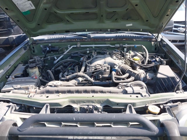 2004 NISSAN XTERRA SE VIN: 5N1ED28T34C626128