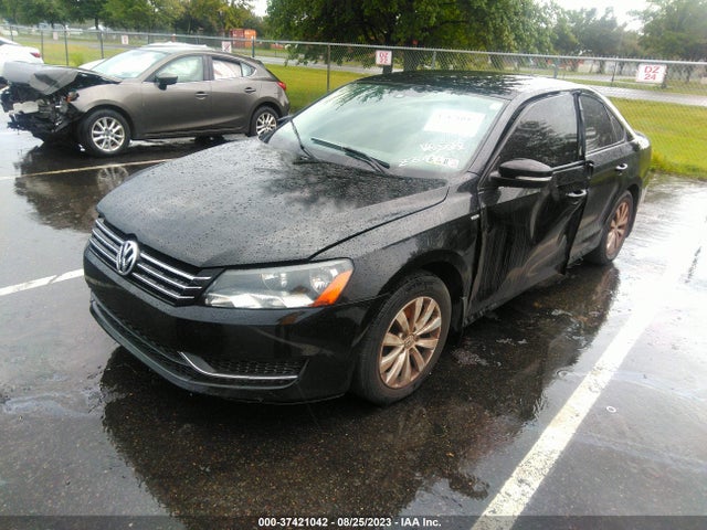 1VWAT7A35EC114379 Volkswagen Passat Wolfsburg Ed