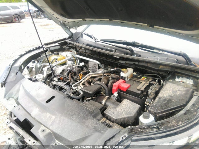 JA4J4UA80NZ021304 Mitsubishi Outlander Se