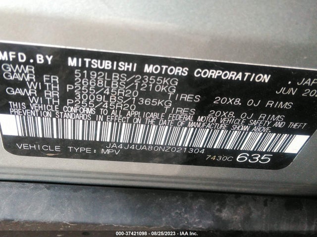 JA4J4UA80NZ021304 Mitsubishi Outlander Se