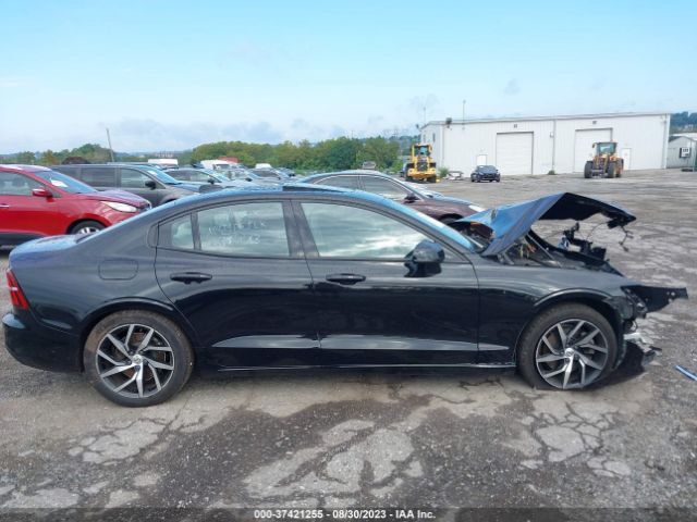 7JR102FK2LG037024 Volvo S60 Momentum