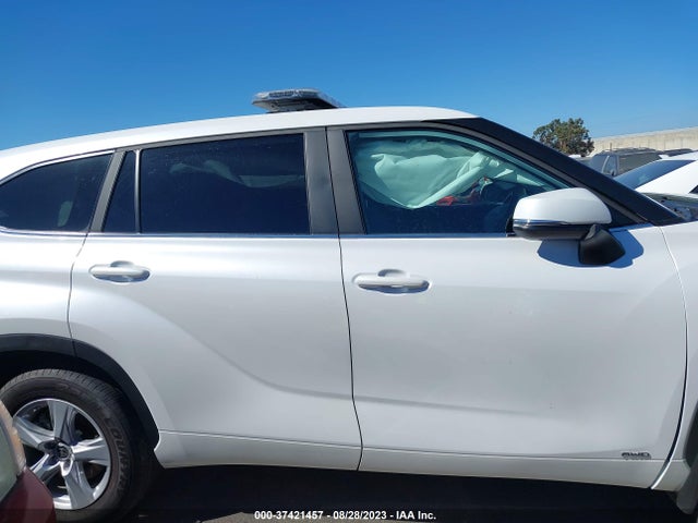 Toyota Highlander Hybrid Le 2023 5TDBBRCH1PS579029 Image 13