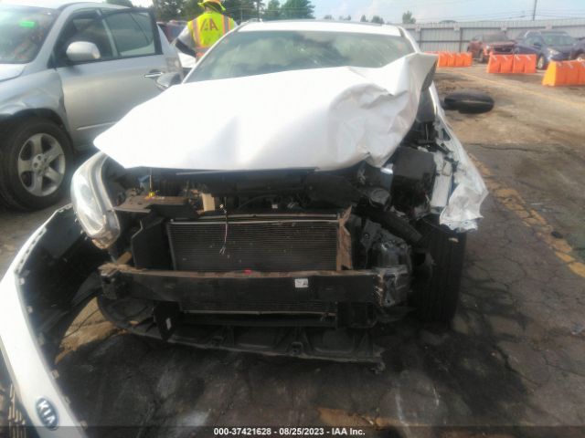 3KPF34AD2ME287266 KIA Forte Gt-line