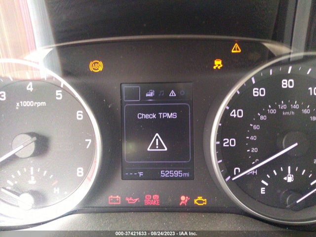 Hyundai Elantra Limited 2017 5NPD84LF2HH059423 Image 7