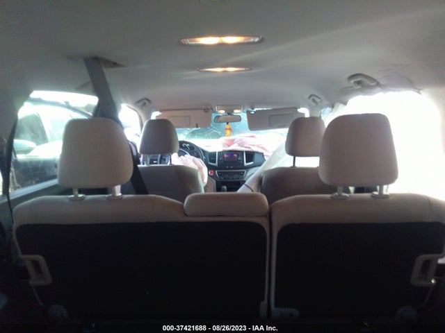 Honda PILOT LX 2018 5FNYF5H16JB013379 Image 8