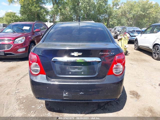 Chevrolet SONIC LT 2014 1G1JC5SH5E4110451 Image 16