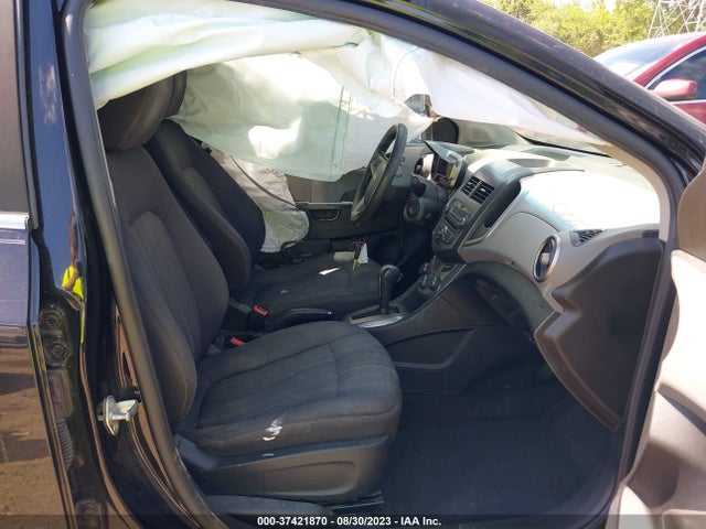 Chevrolet SONIC LT 2014 1G1JC5SH5E4110451 Image 5