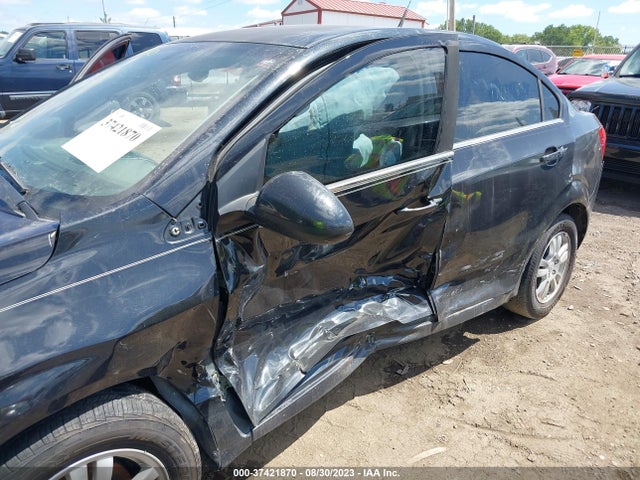 Chevrolet SONIC LT 2014 1G1JC5SH5E4110451 Image 6