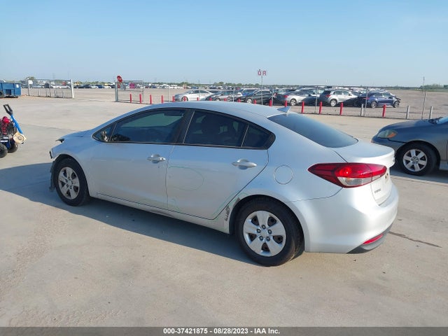 KIA FORTE LX 2017 3KPFK4A77HE143389 Image 3