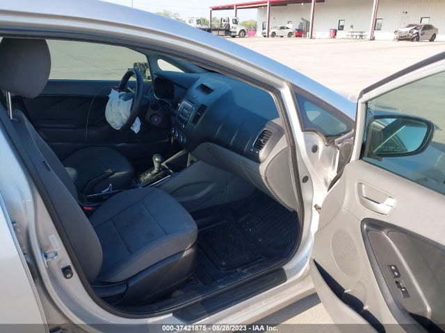 KIA FORTE LX 2017 3KPFK4A77HE143389 Image 5