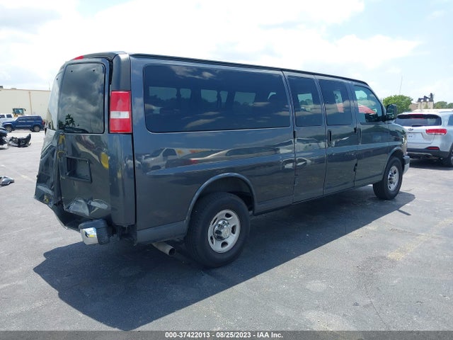 Chevrolet Express Passenger Lt 2016 1GAZGPFG7G1234035 Image 4