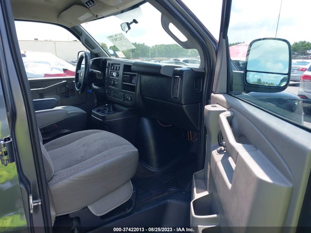 Chevrolet Express Passenger Lt 2016 1GAZGPFG7G1234035 Image 5