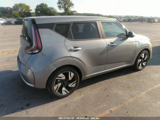 KNDJ53AU5P7883801 KIA Soul Gt-line