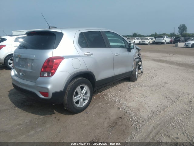 Chevrolet TRAX LS 2020 KL7CJKSB4LB027275 Image 4