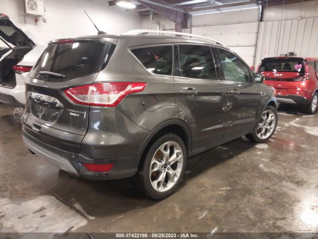 1FMCU9J93FUB94197 Ford Escape Titanium
