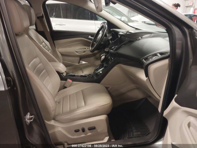 1FMCU9J93FUB94197 Ford Escape Titanium