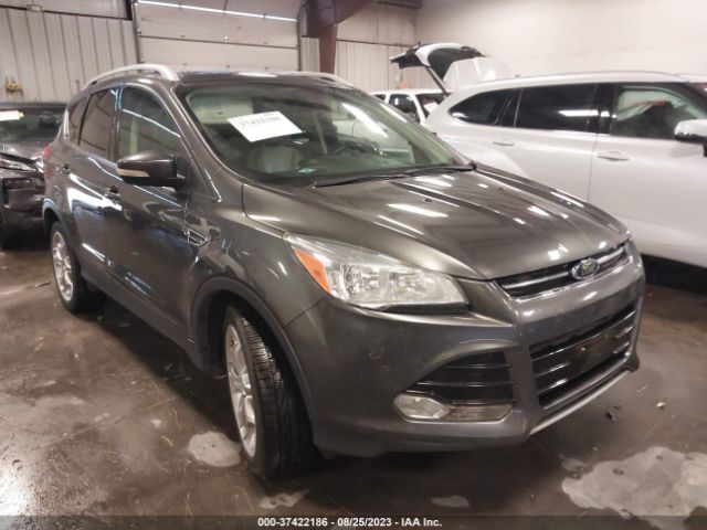 1FMCU9J93FUB94197 Ford Escape Titanium