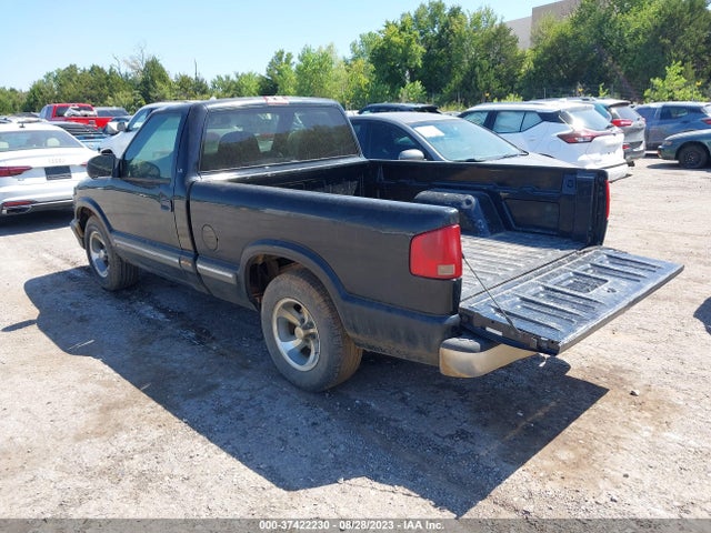2003 CHEVROLET S-10 LS VIN: 1GCCS14X338273198