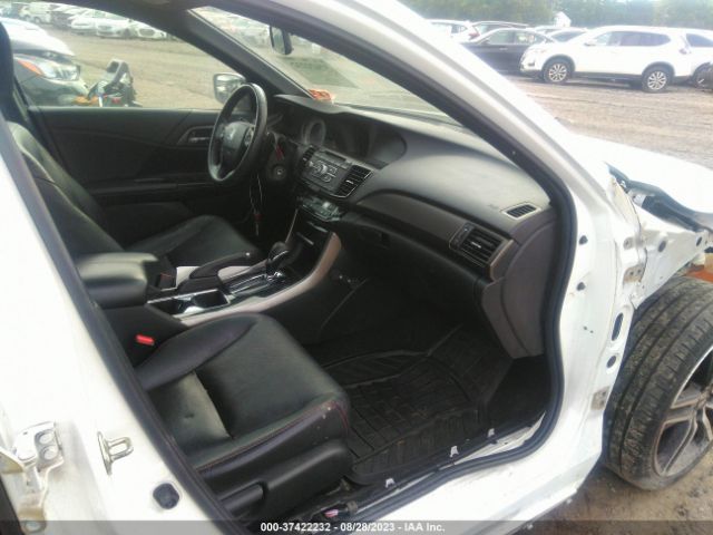 1HGCR2F14HA162574 Honda Accord Sedan Sport Se