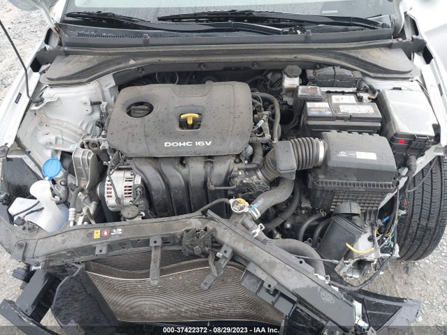 Hyundai Elantra Value Edition 2018 5NPD84LF0JH390913 Image 10
