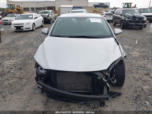Hyundai Elantra Value Edition 2018 5NPD84LF0JH390913 Image 12