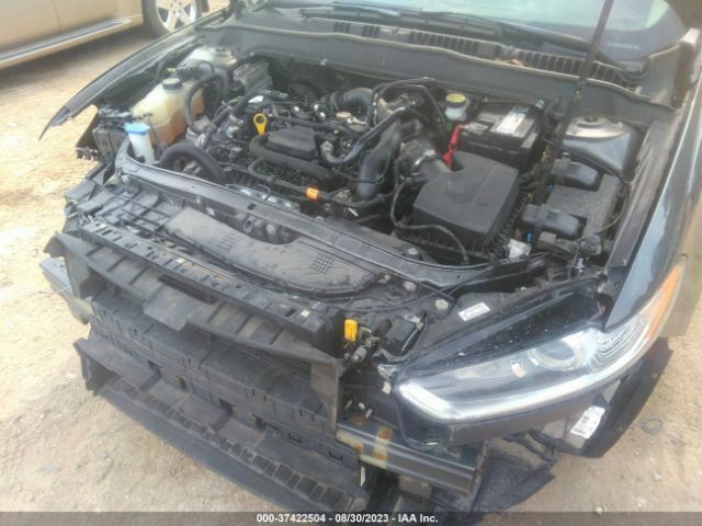 3FA6P0HD2FR159288 Ford FUSION SE