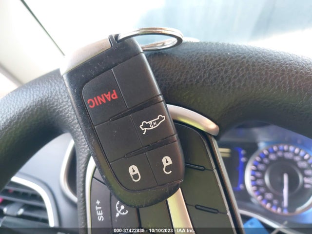 1C3CCCAB9GN175502 Chrysler 200 Limited