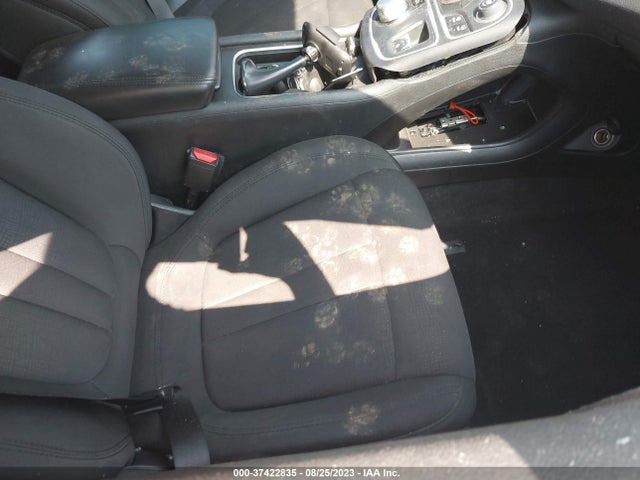 1C3CCCAB9GN175502 Chrysler 200 Limited
