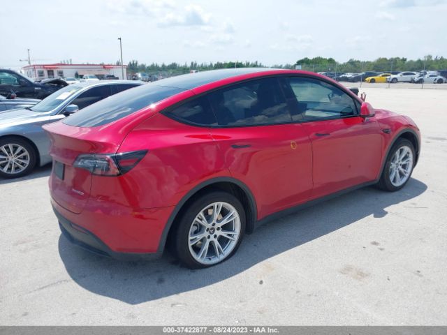 5YJYGDEF0LF011329 Tesla Model Y Long Range/performance