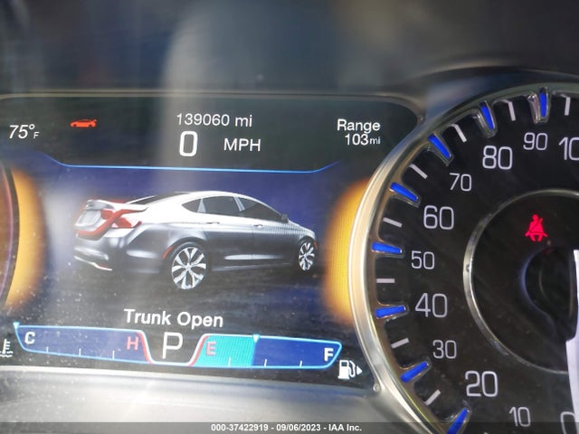 1C3CCCCBXFN618946 Chrysler 200 C