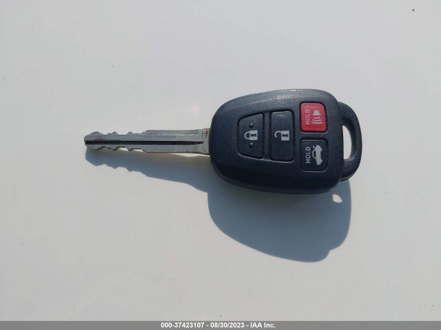 Toyota COROLLA LE 2018 2T1BURHE1JC069269 Image 11