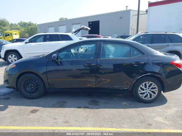 Toyota COROLLA LE 2018 2T1BURHE1JC069269 Image 14
