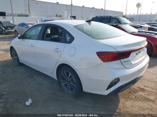 3KPF24AD6NE489175 KIA Forte Lxs