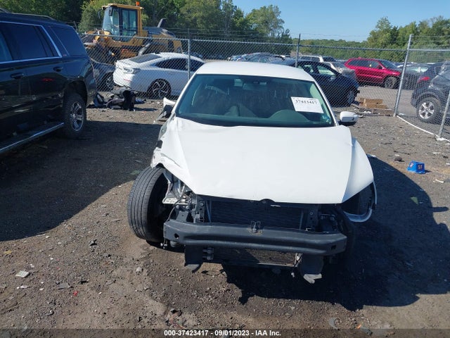 1VWAT7A39FC039669 Volkswagen Passat 1.8t S