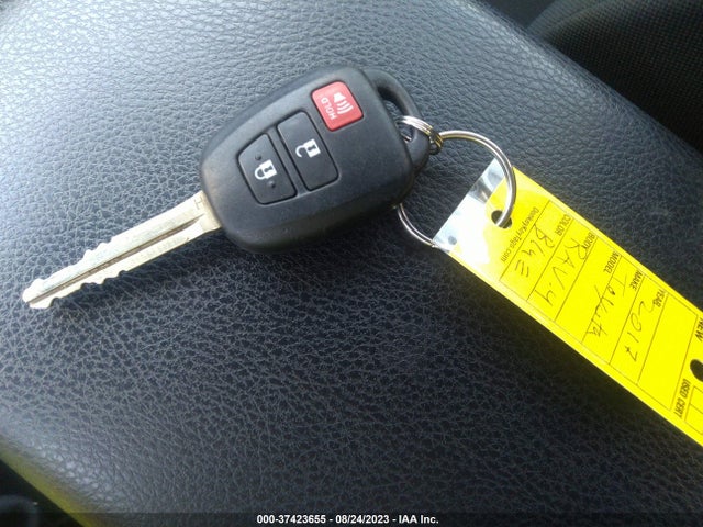 2017 TOYOTA RAV4 LE VIN: JTMZFREV0HJ144636